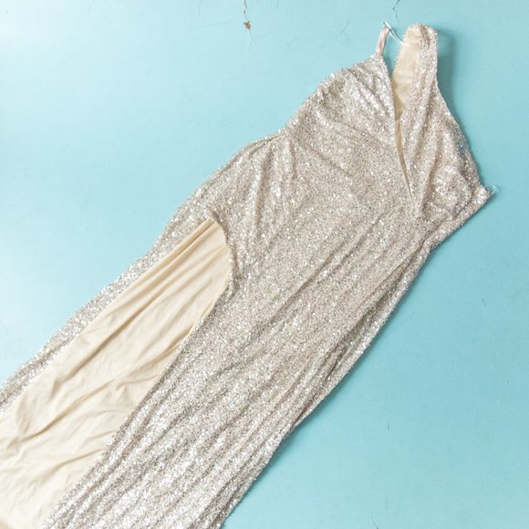NEW Fashion Nova Luxe Gina Silver Sequin One Shoulder Thigh Slit Formal Dress 1X - Picture 2 of 10